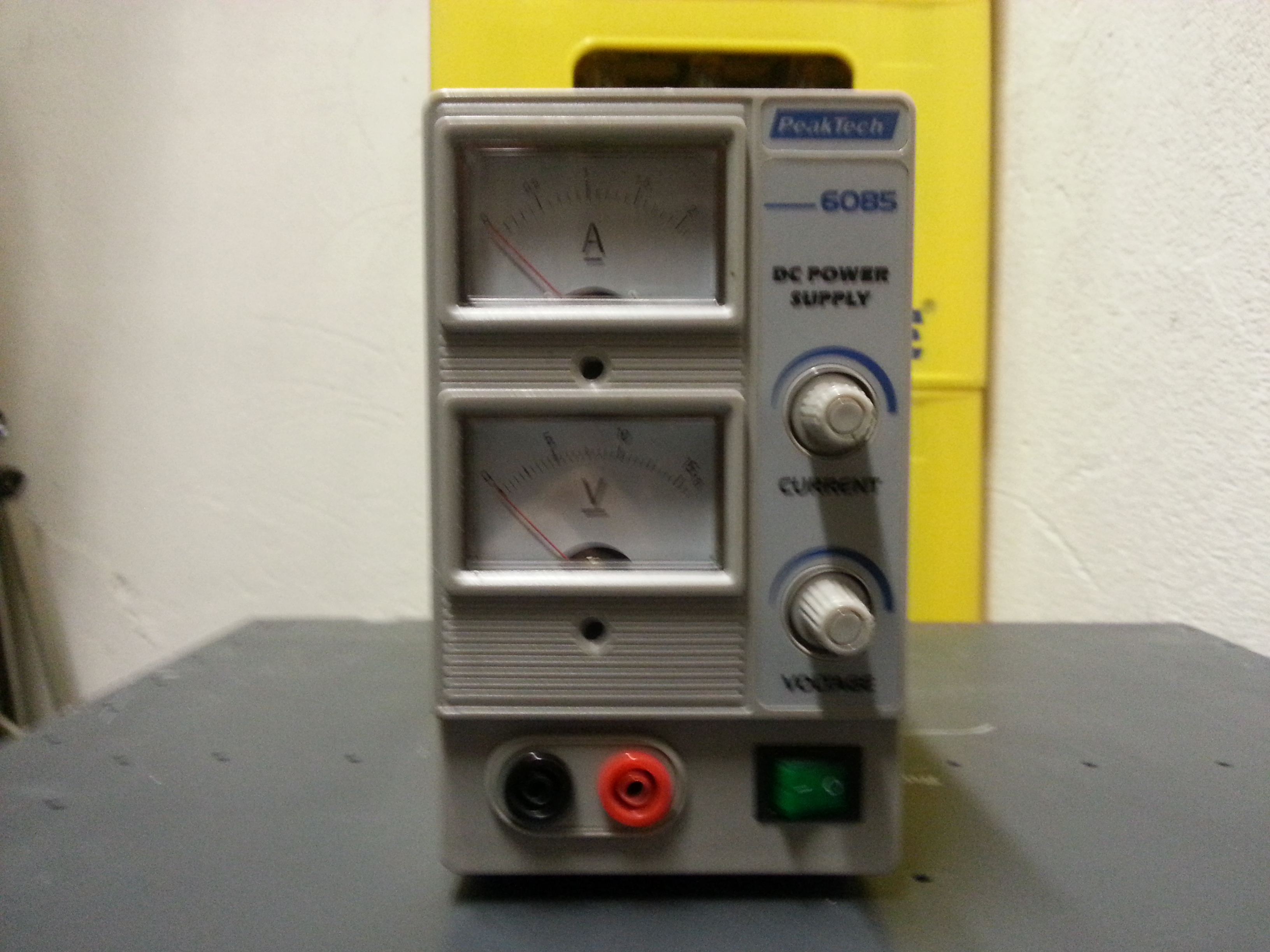 File:Tool_Lab dc power supply_Picture.jpg