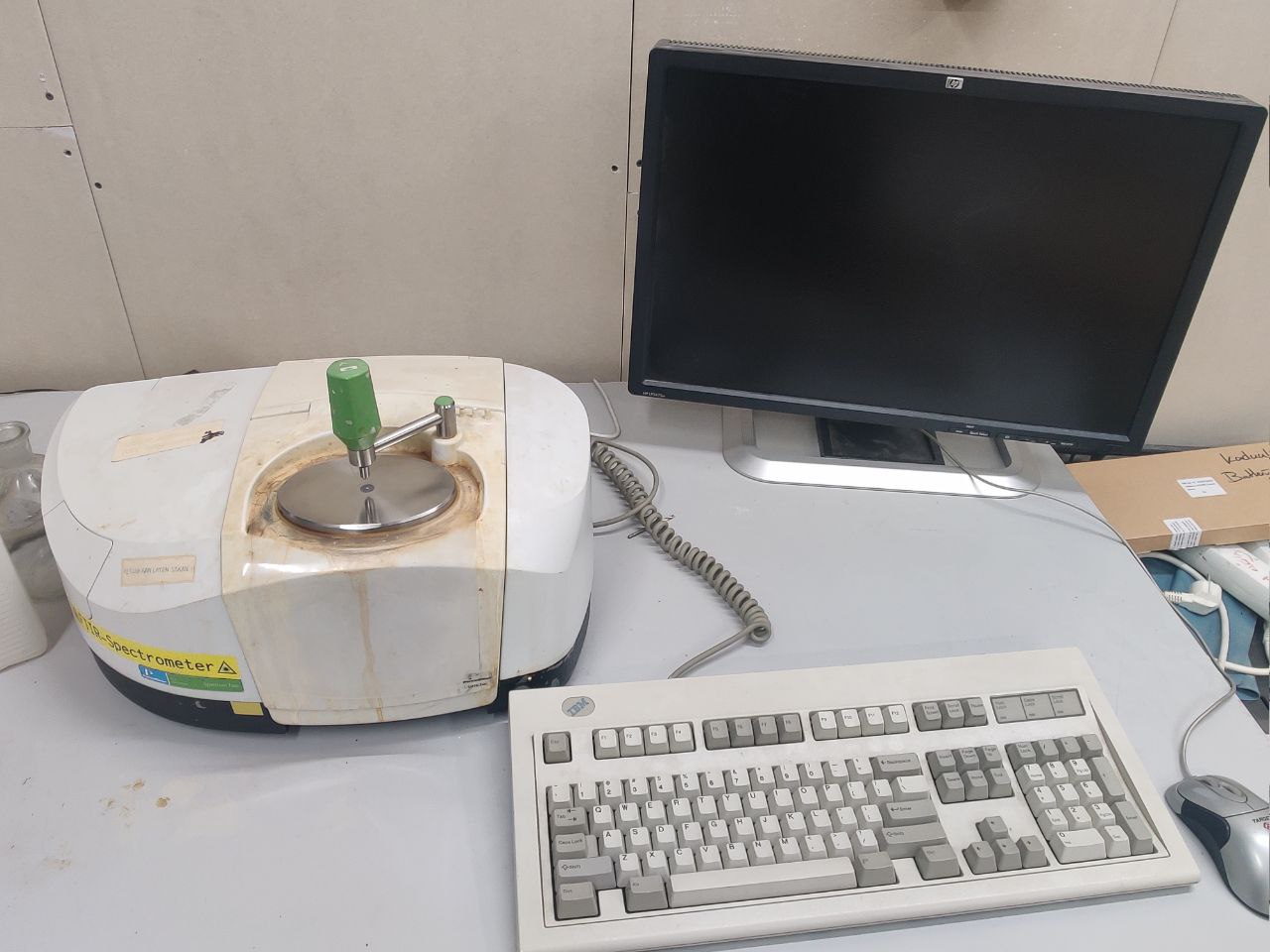 File:Tool_FT-IR Spectrometer_Picture.jpg