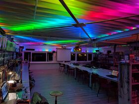 MadRGB WS2801 pixels couloring da space ceiling
