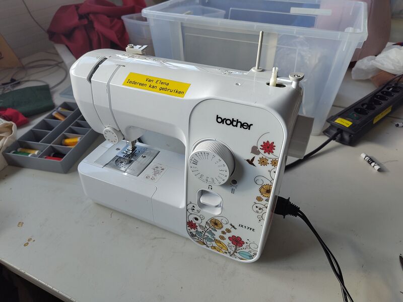 Bestand:Tool Naaimachine Picture.jpg